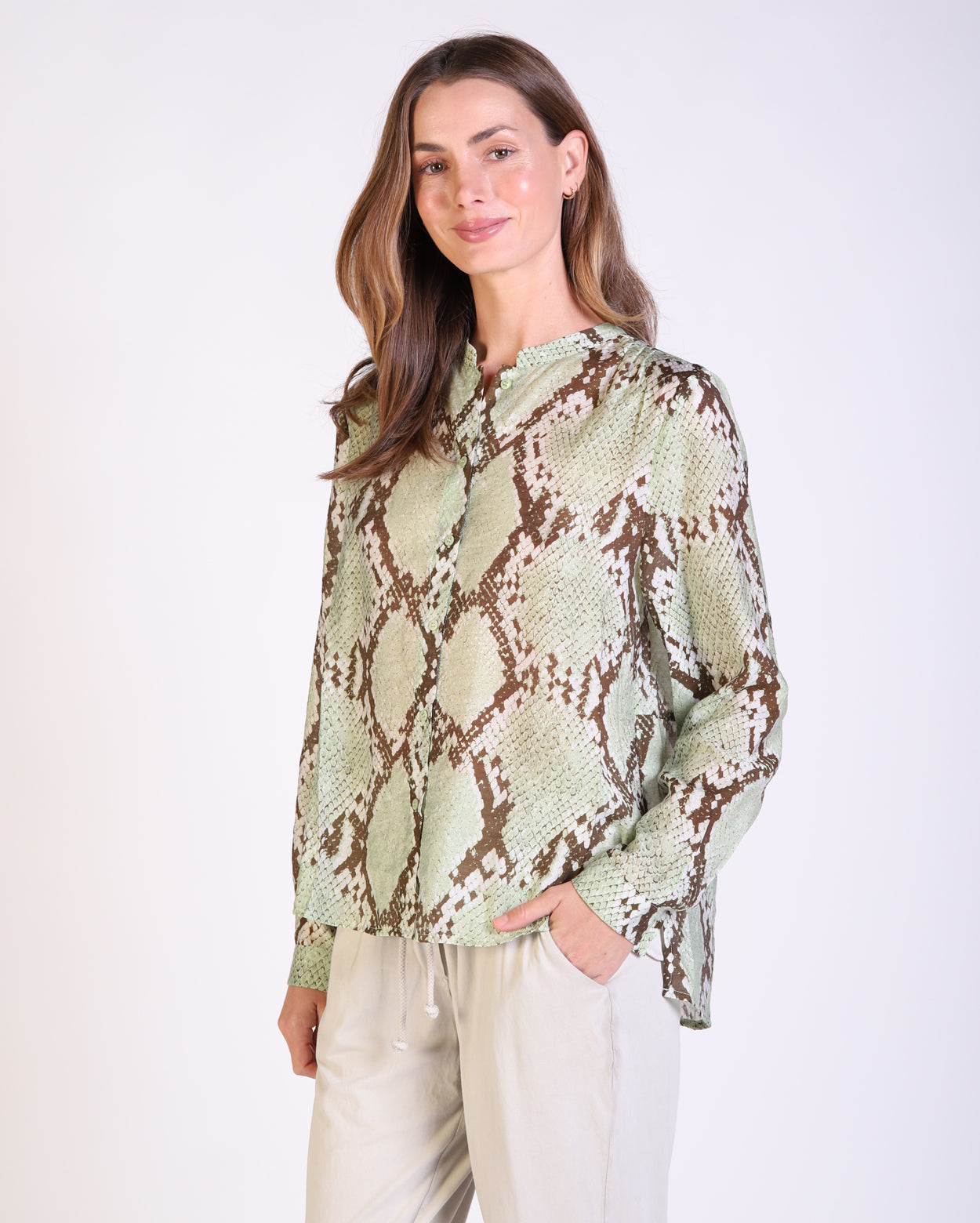 me1539-P1_hannahtop_picnic_snk_1_1764644501