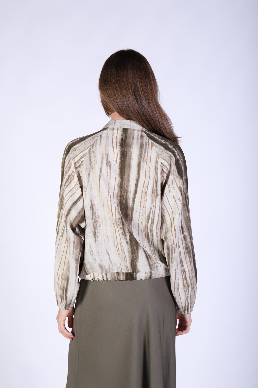 me1545-p1_racheltop_picnic_kha_4_1764643879