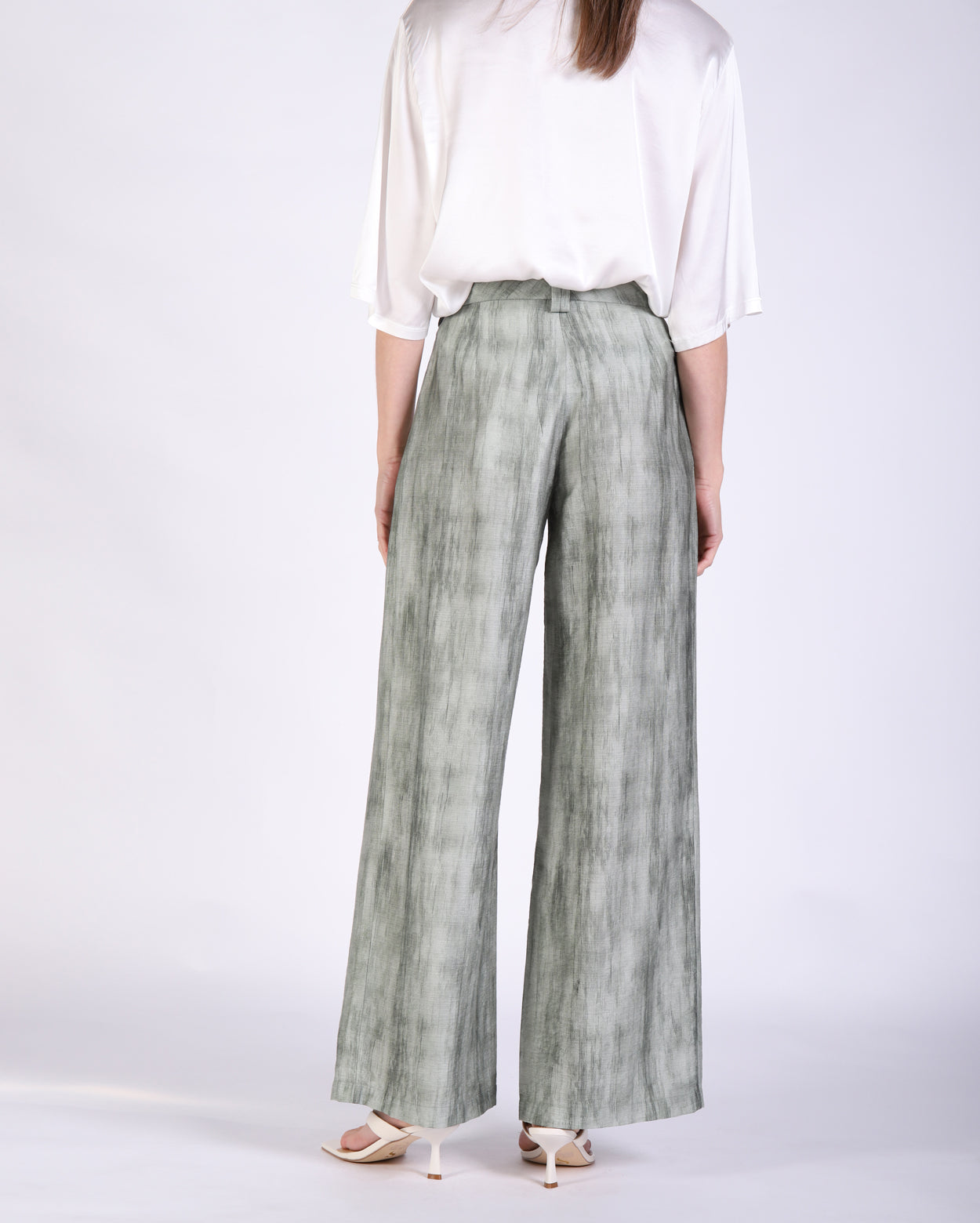 me1549_amypant_picnic_sag_4_1764639463