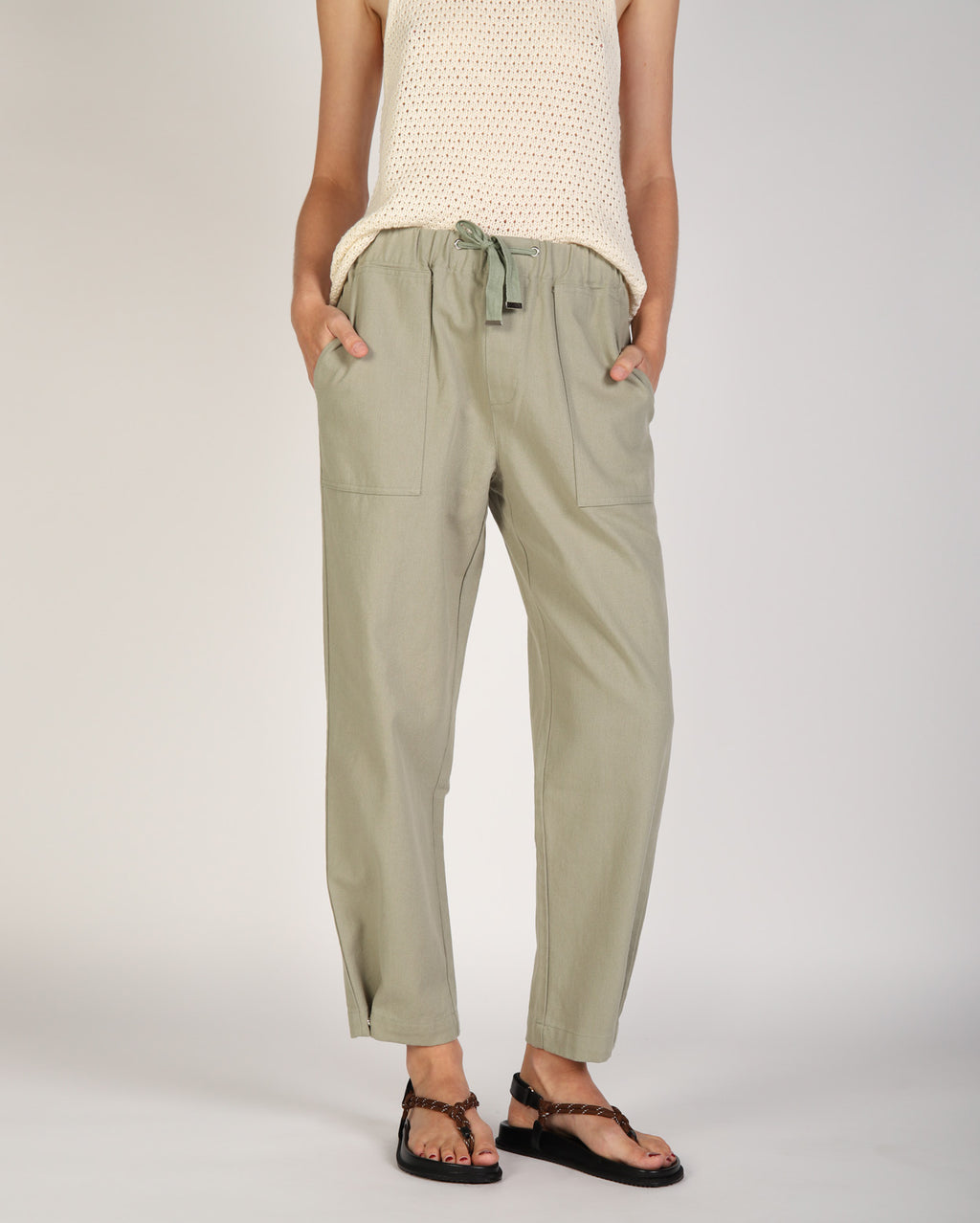 me1558_lisapant_picnic_sag_2_1764639932