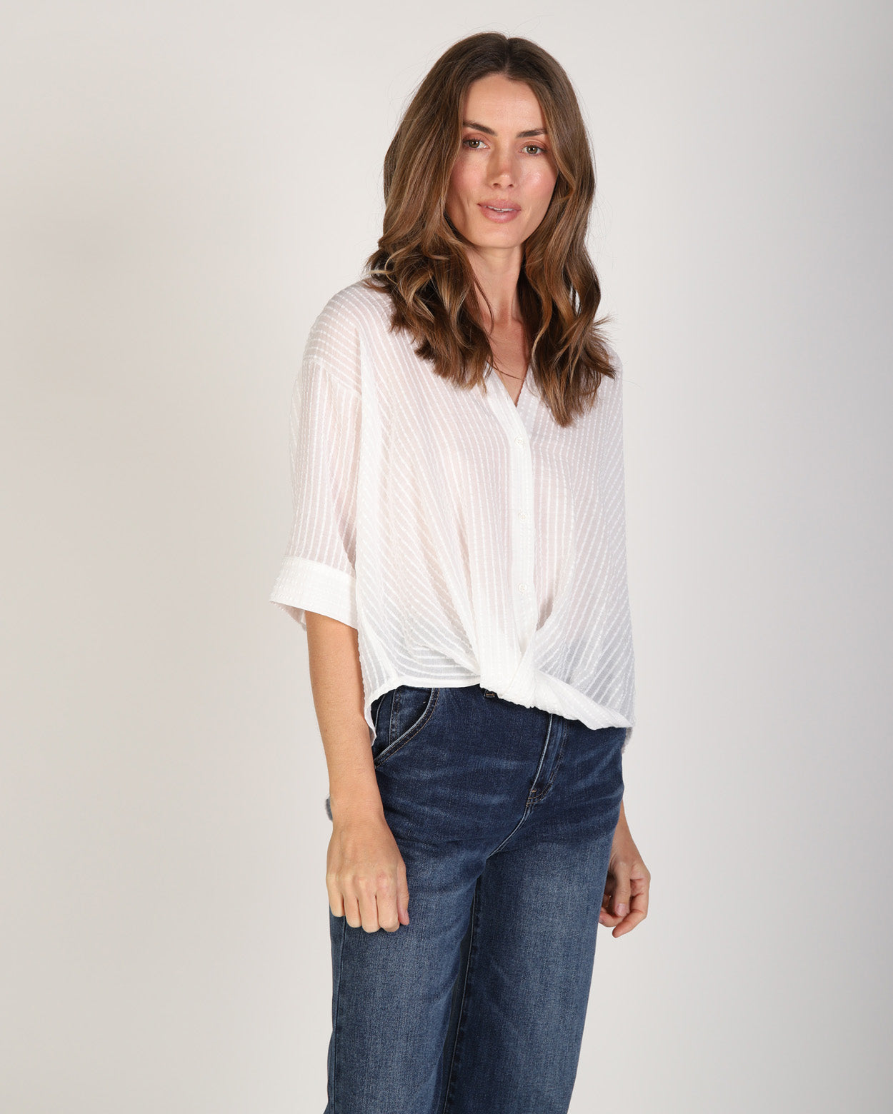 me1563_joannetop_picnic_whi_2_1764638104