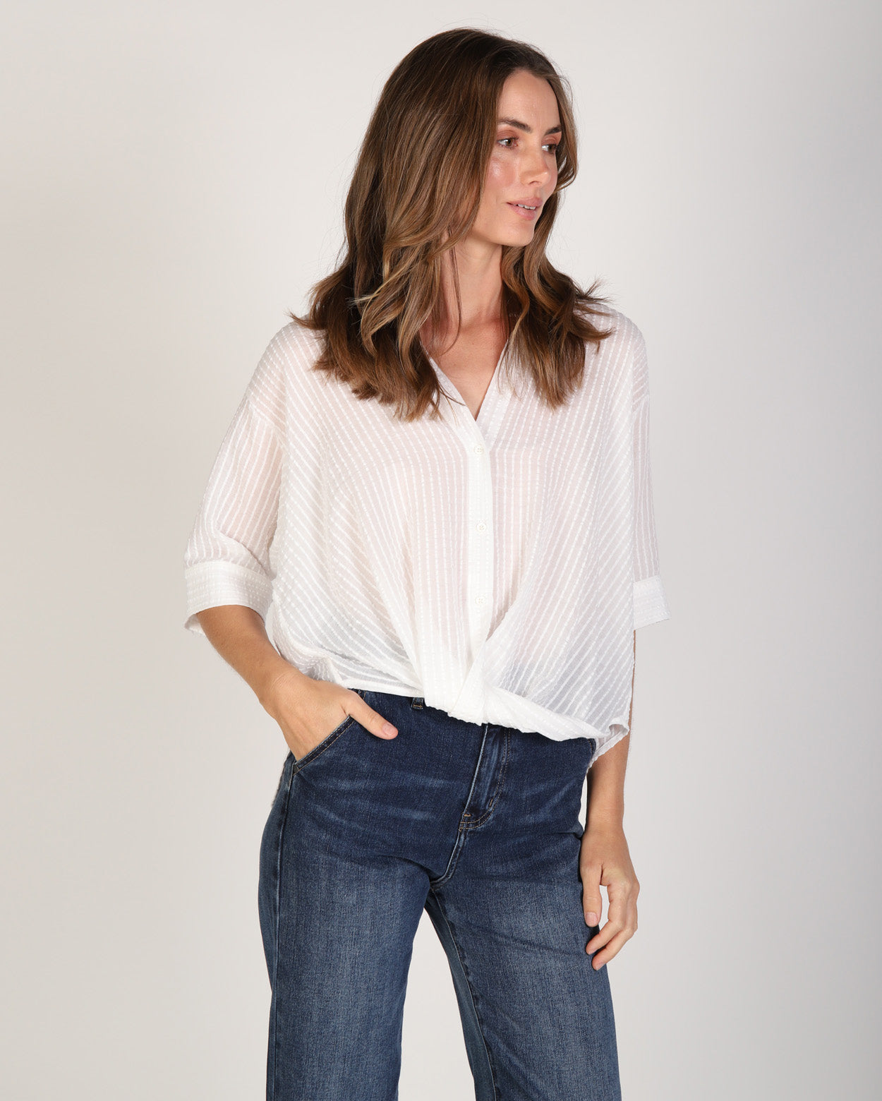 me1563_joannetop_picnic_whi_4_1764638097