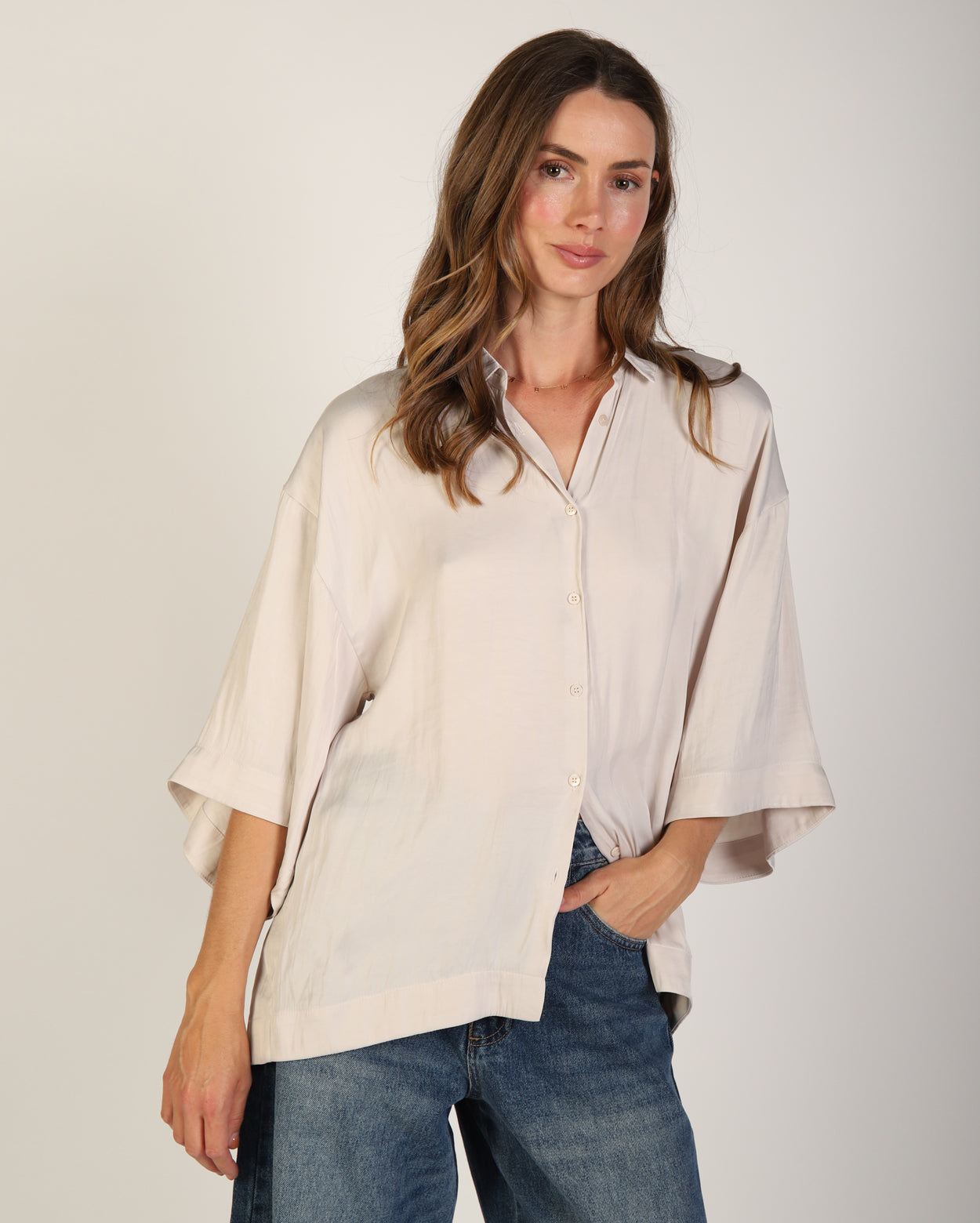 me1570_lillyshirt_picnic_oys_3_1764638067