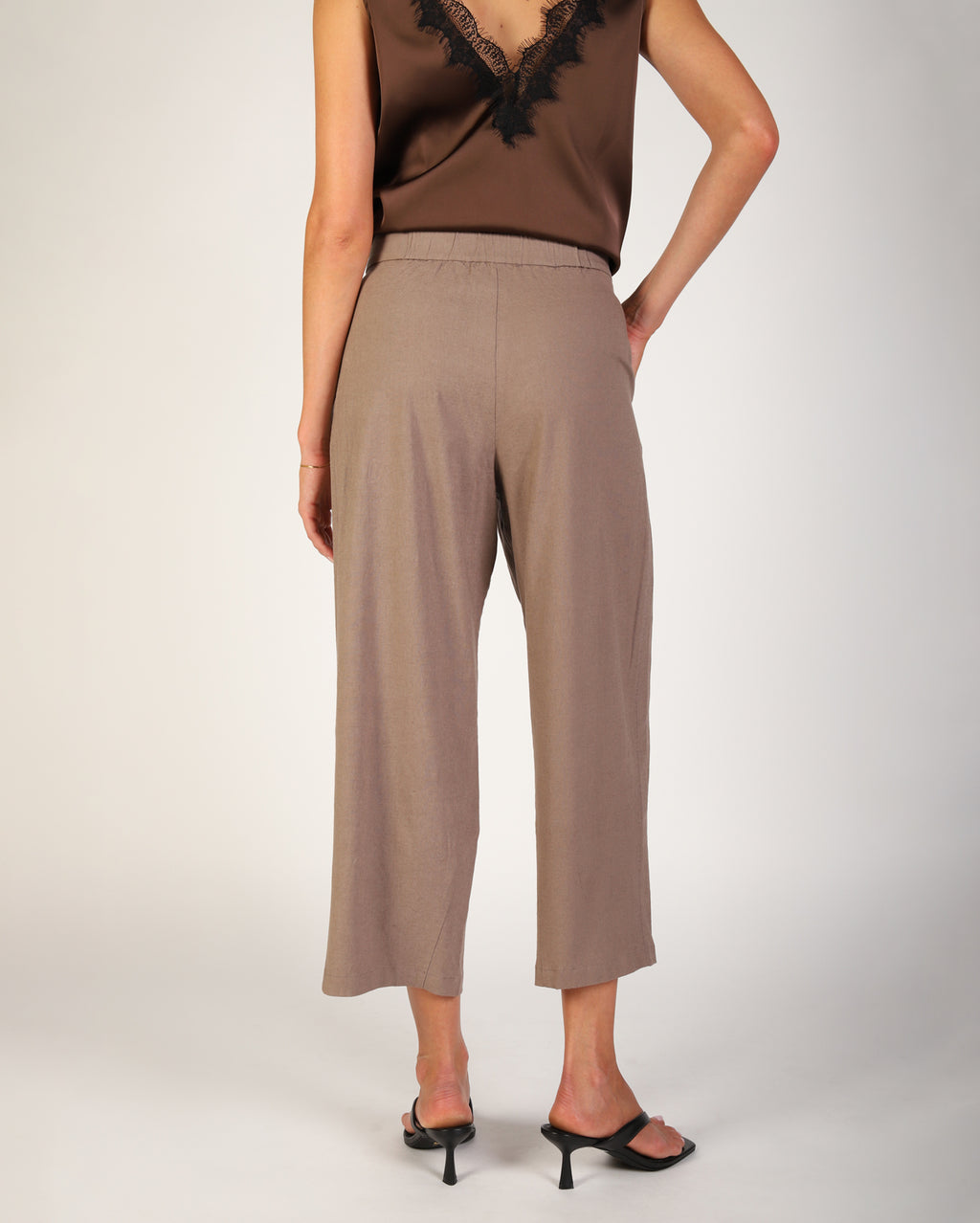 Estelle Pant - Putty