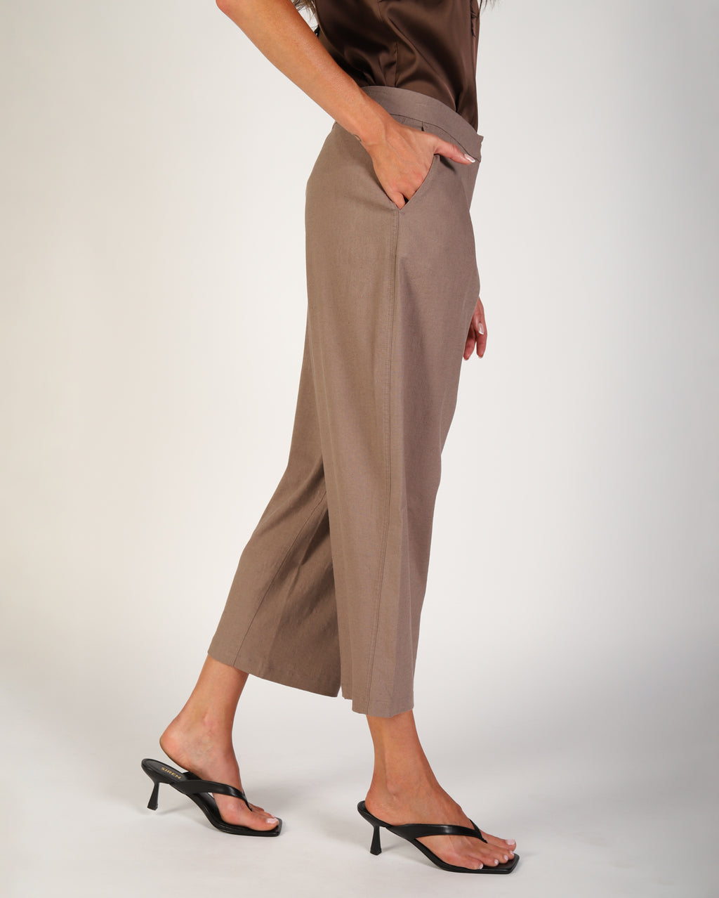 Estelle Pant - Putty