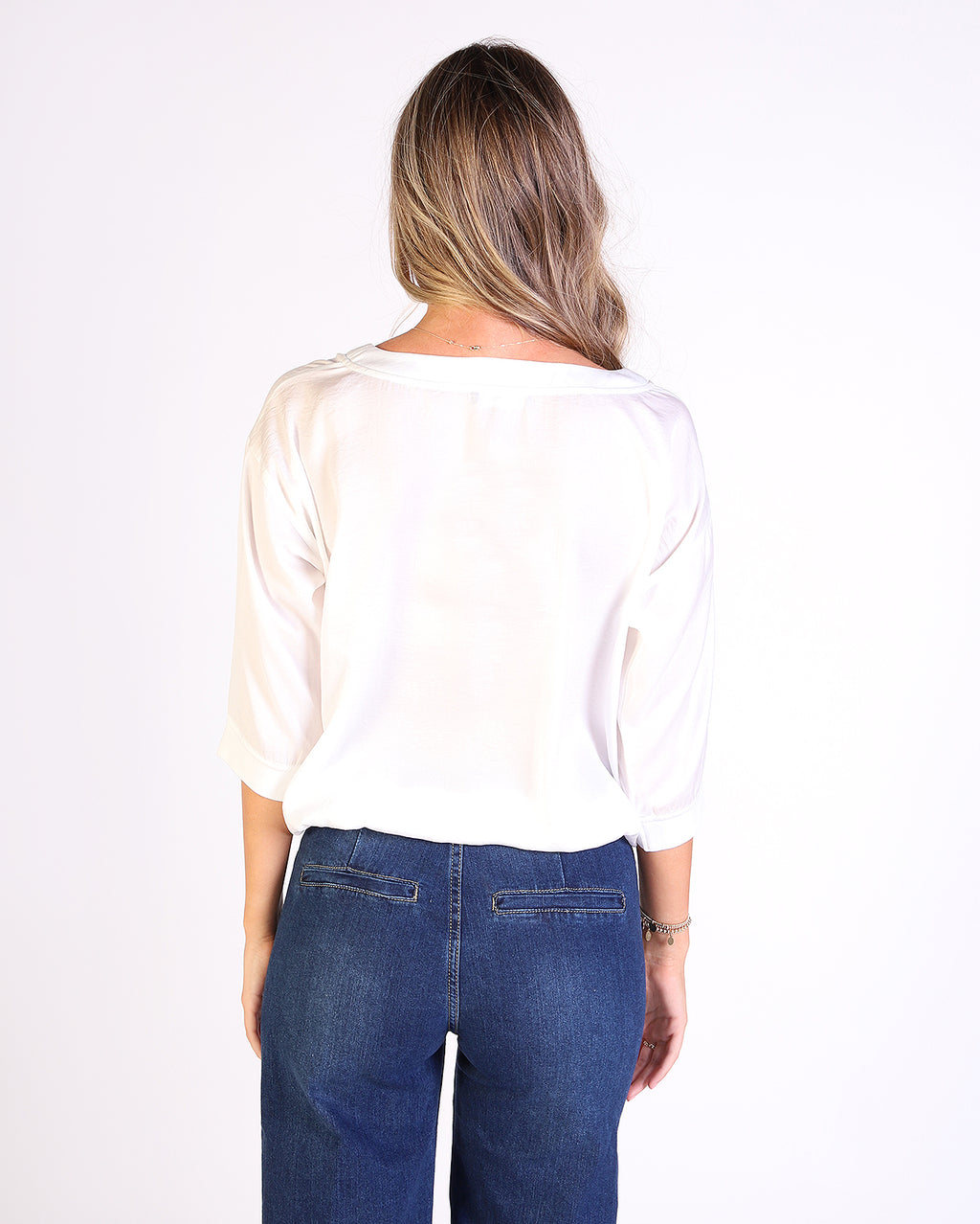 me857-s25_denitop_picnic_van_4_1764638157