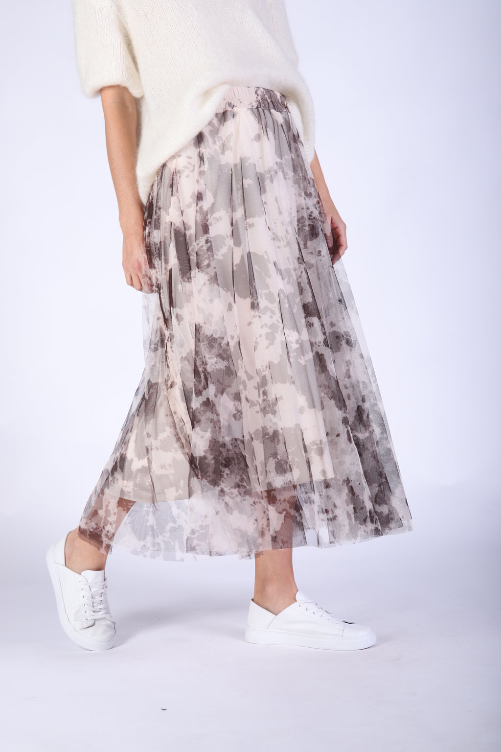 mk61-015_breeskirt_picnic_mul_3_1764645048