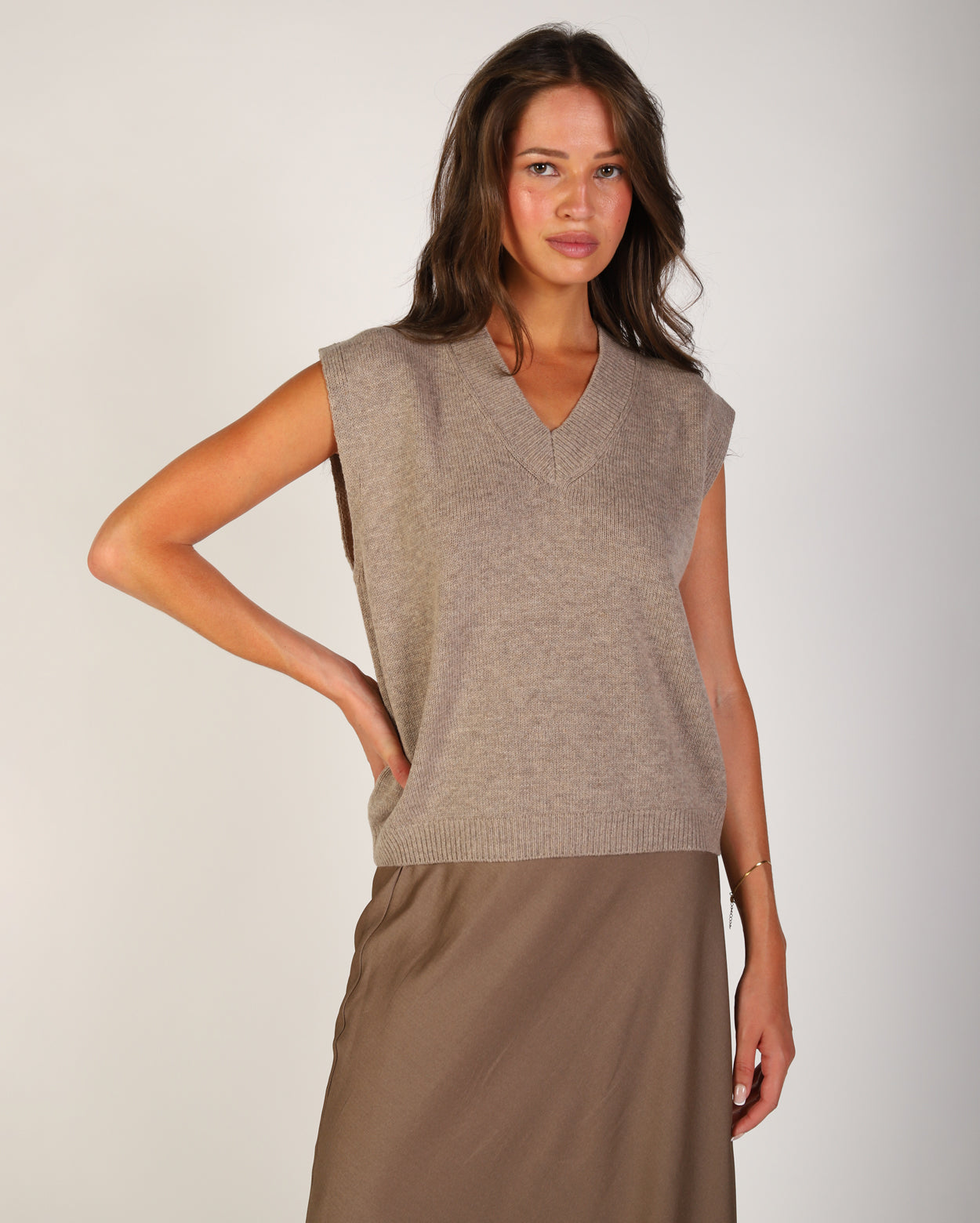 Olivia Knit Vest - Mocha