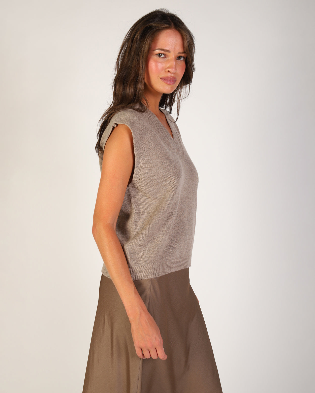 Olivia Knit Vest - Mocha