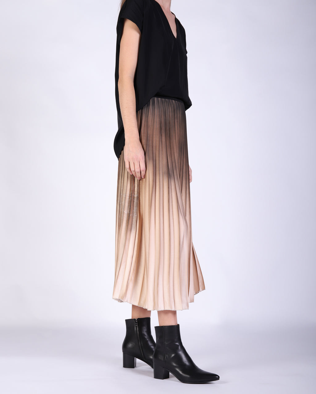 p41504_charlotteskirt_picnic_mul_4_1764645086