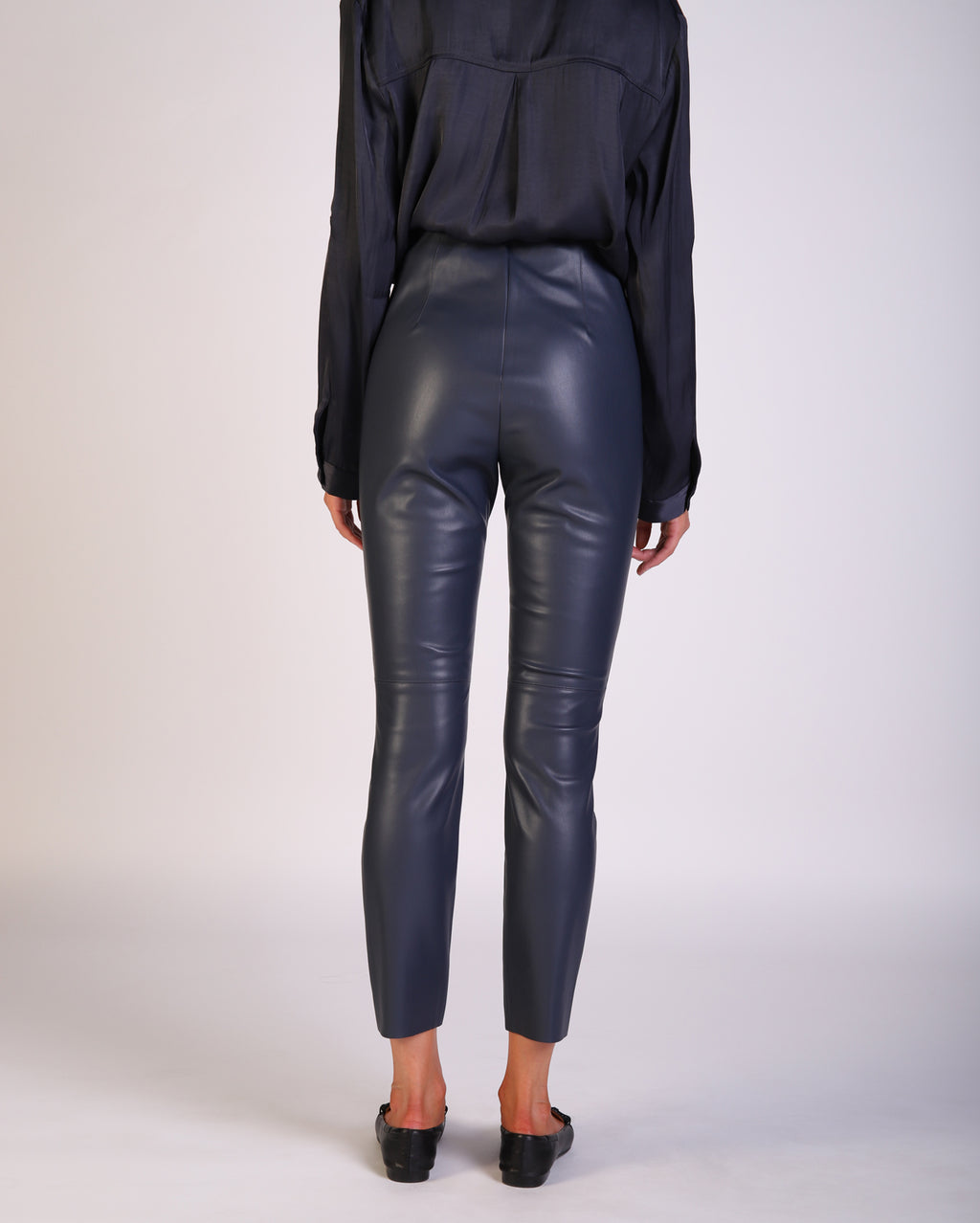 p585720_chloepant_picnic_nav_3_1764647026