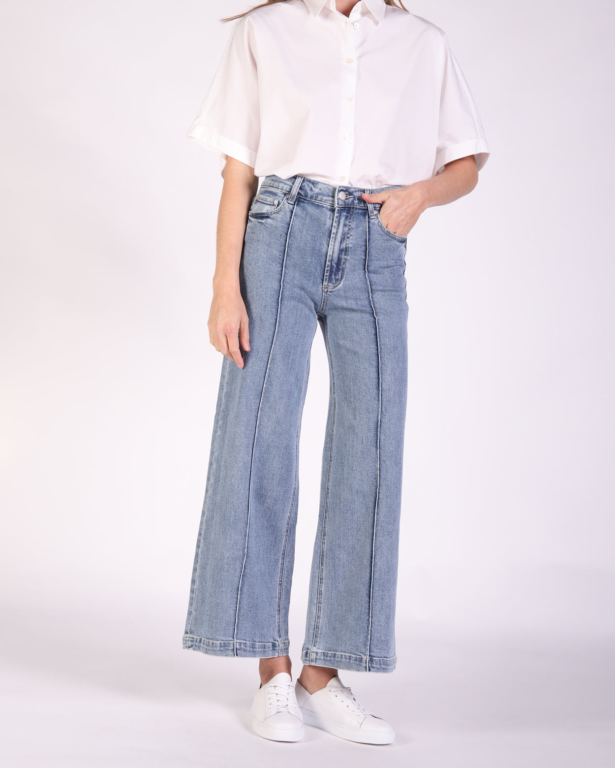 p595712_louisejean_picnic_den_2_1764638954