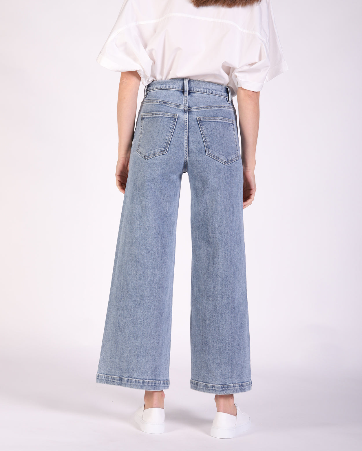 p595712_louisejean_picnic_den_4_1764638951