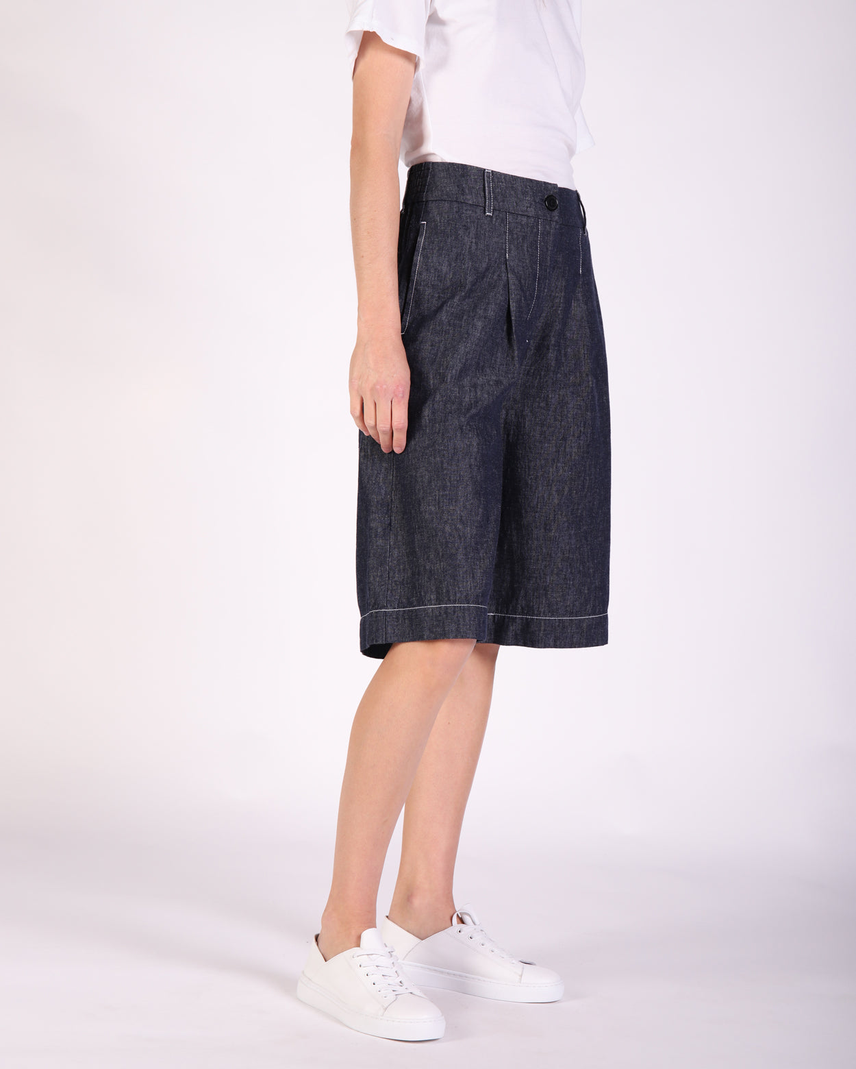 p595805_tammytailoredshort_picnic_dkd_3_1764639988