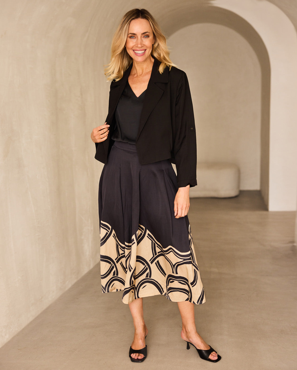 Ellie Cropped Jacket - Black