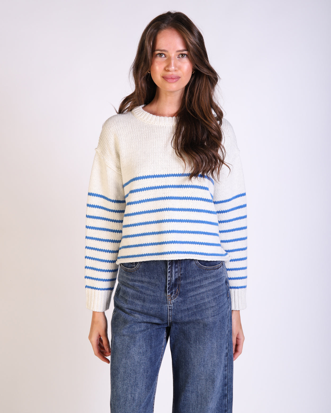 pc335_kaistripeknit_picnic_blu_1_1764644696