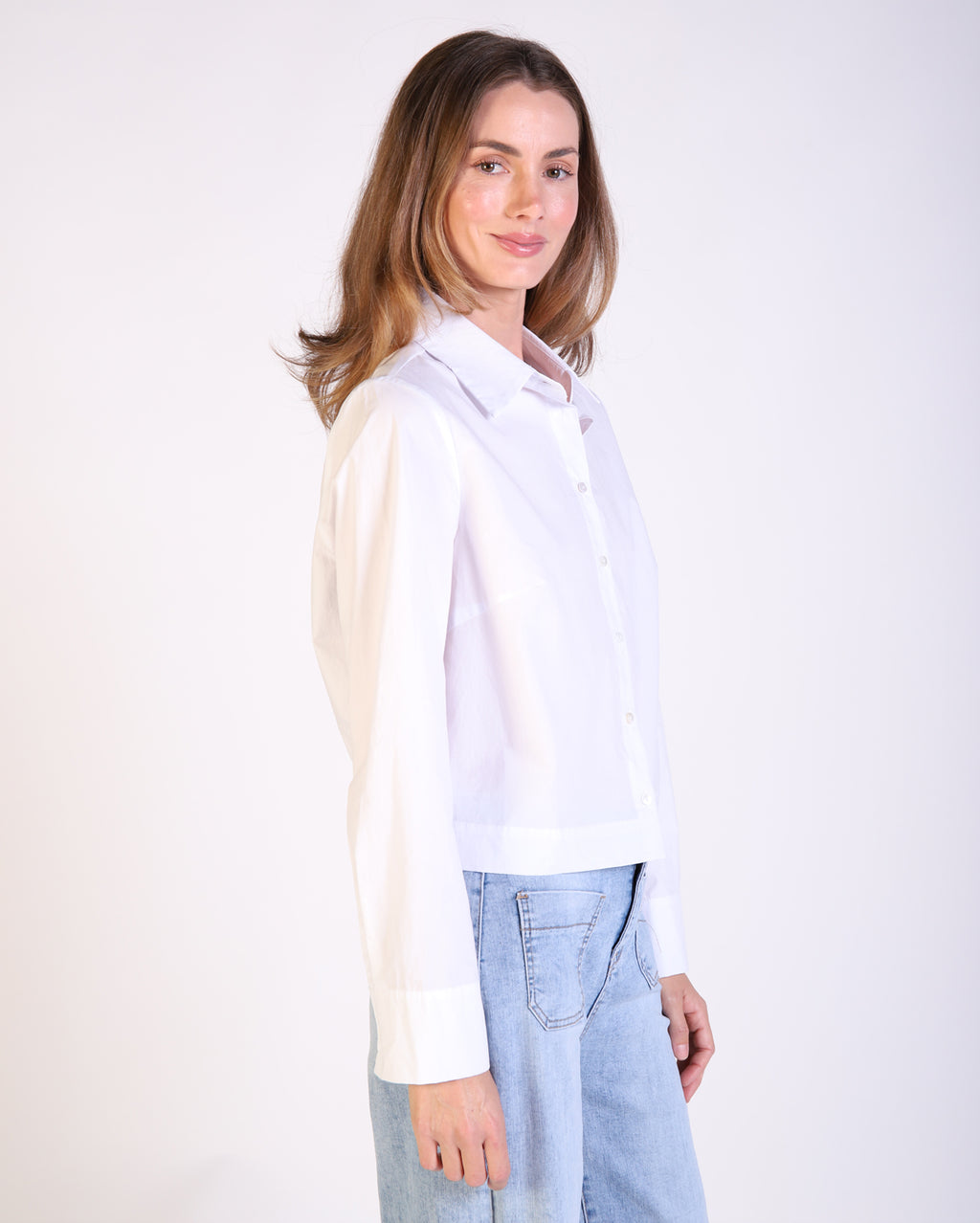 tq074-W25_vedashirt_picnic_whi_2_1764645297