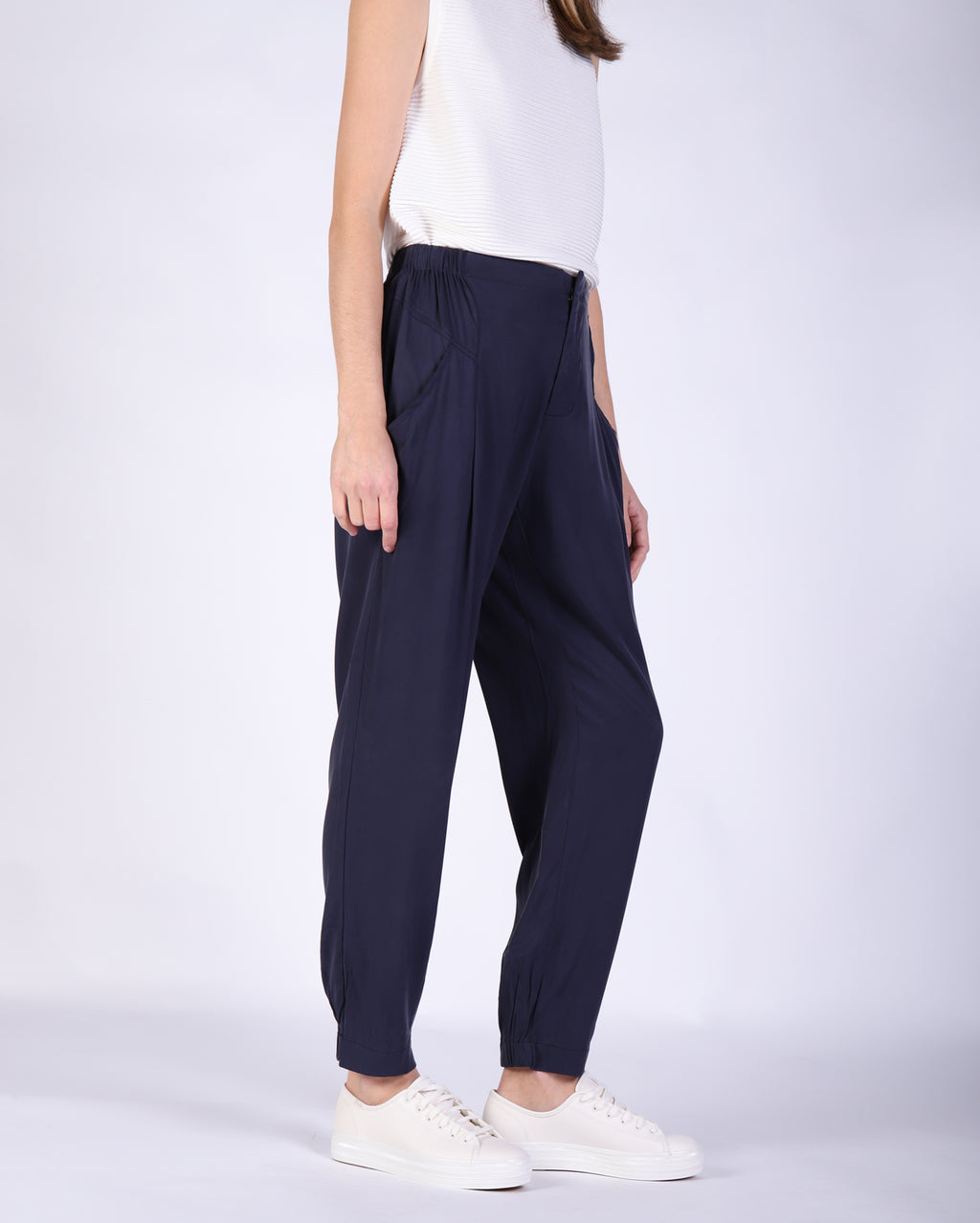 tq094_isseypant_picnic_ink_3_1764647138