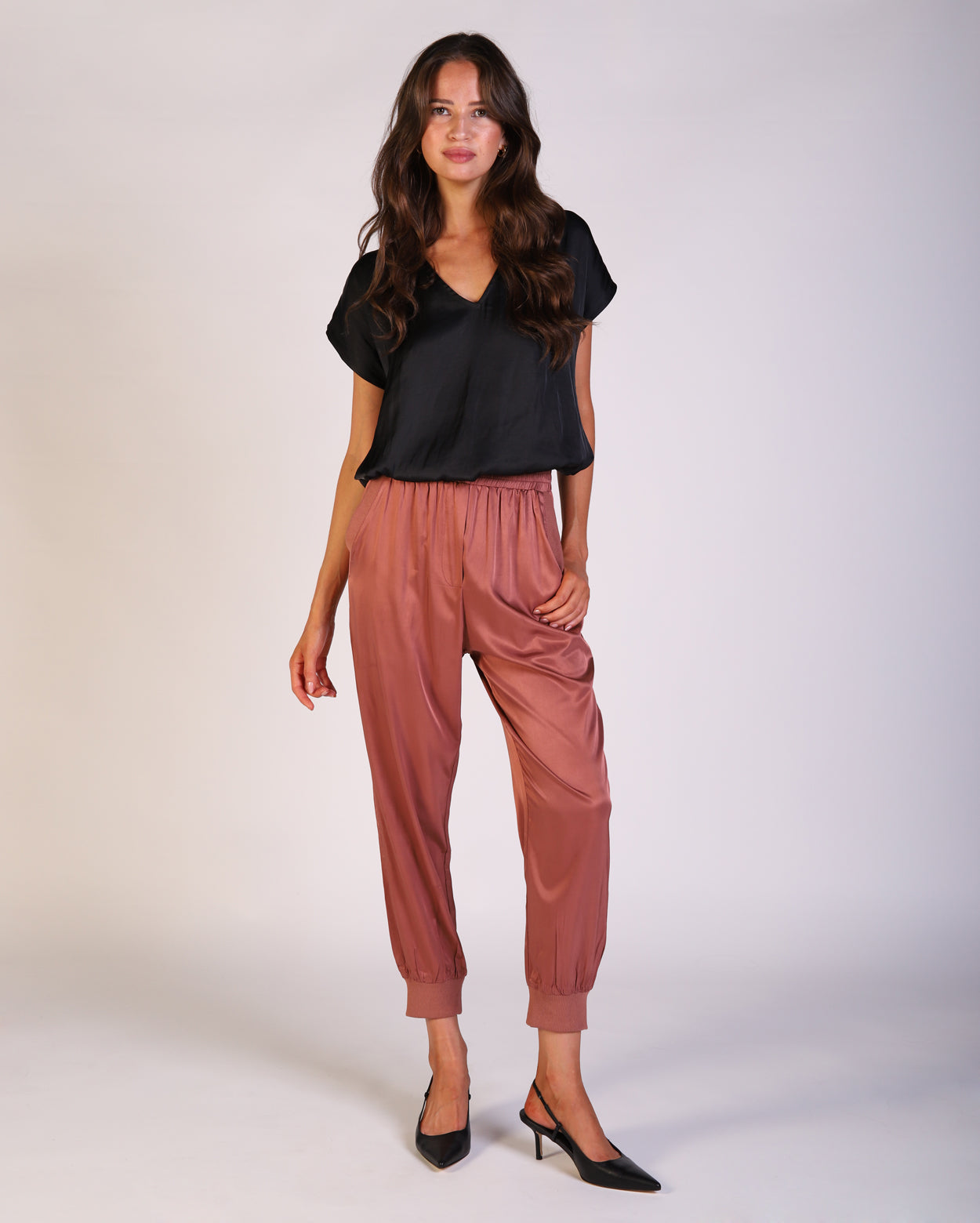 tq101_larajogger_picnic_cin_1_1764646982