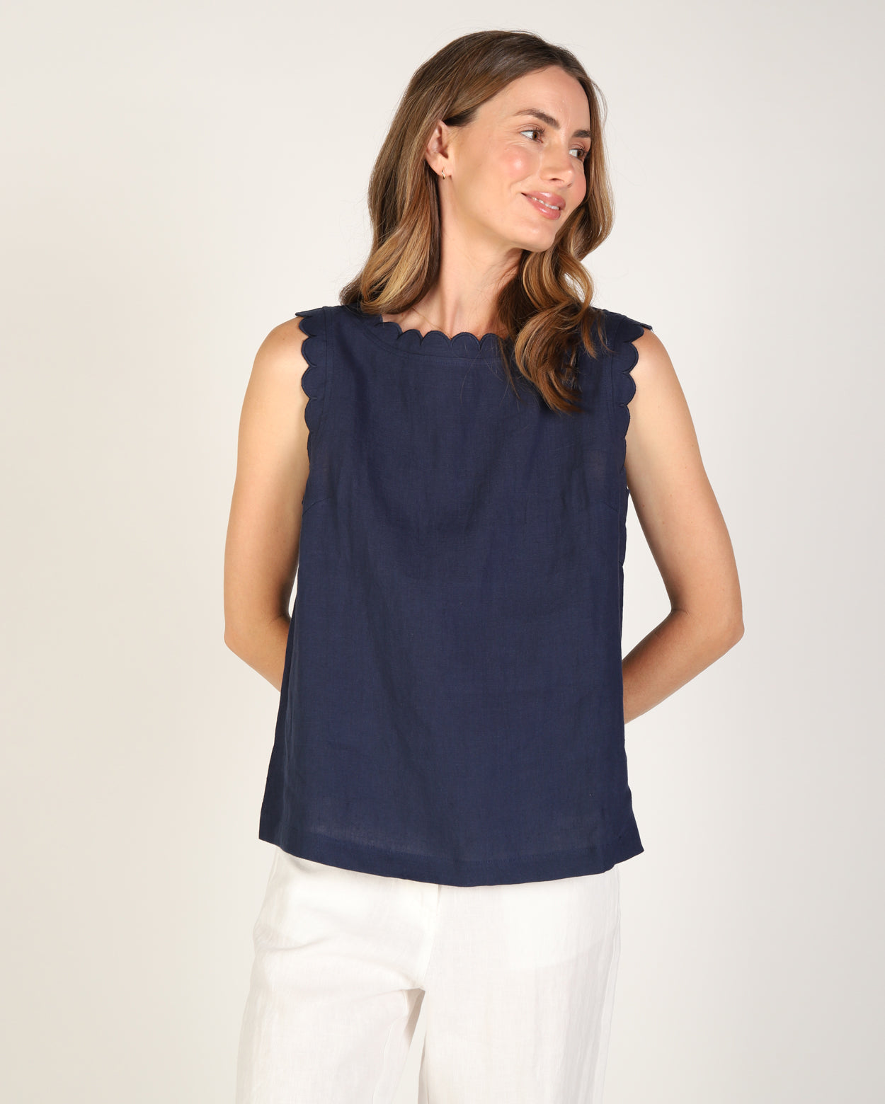 tq115_lanietank_picnic_nav_2_1764638053