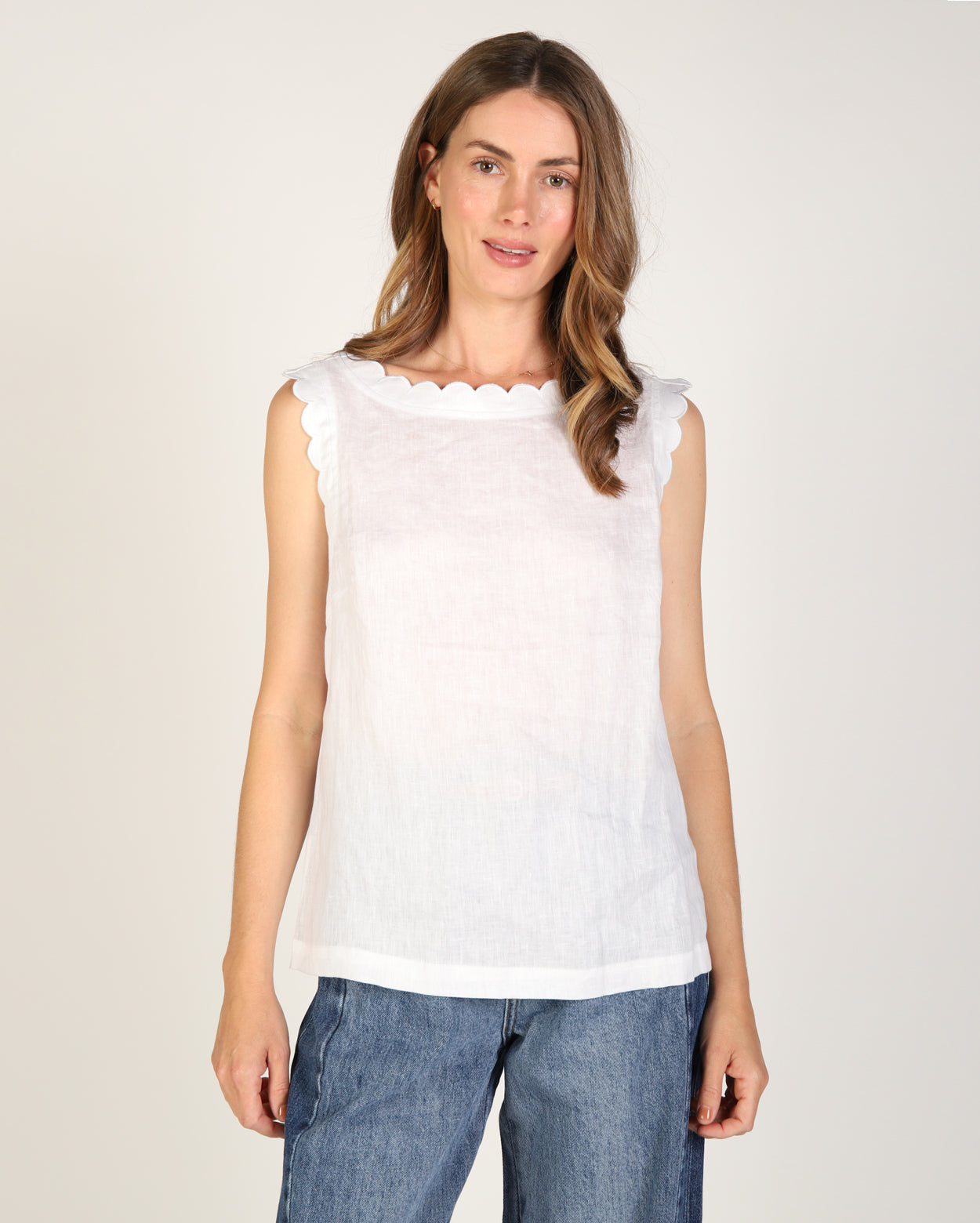 tq115_lanietank_picnic_whi_1_1764638058