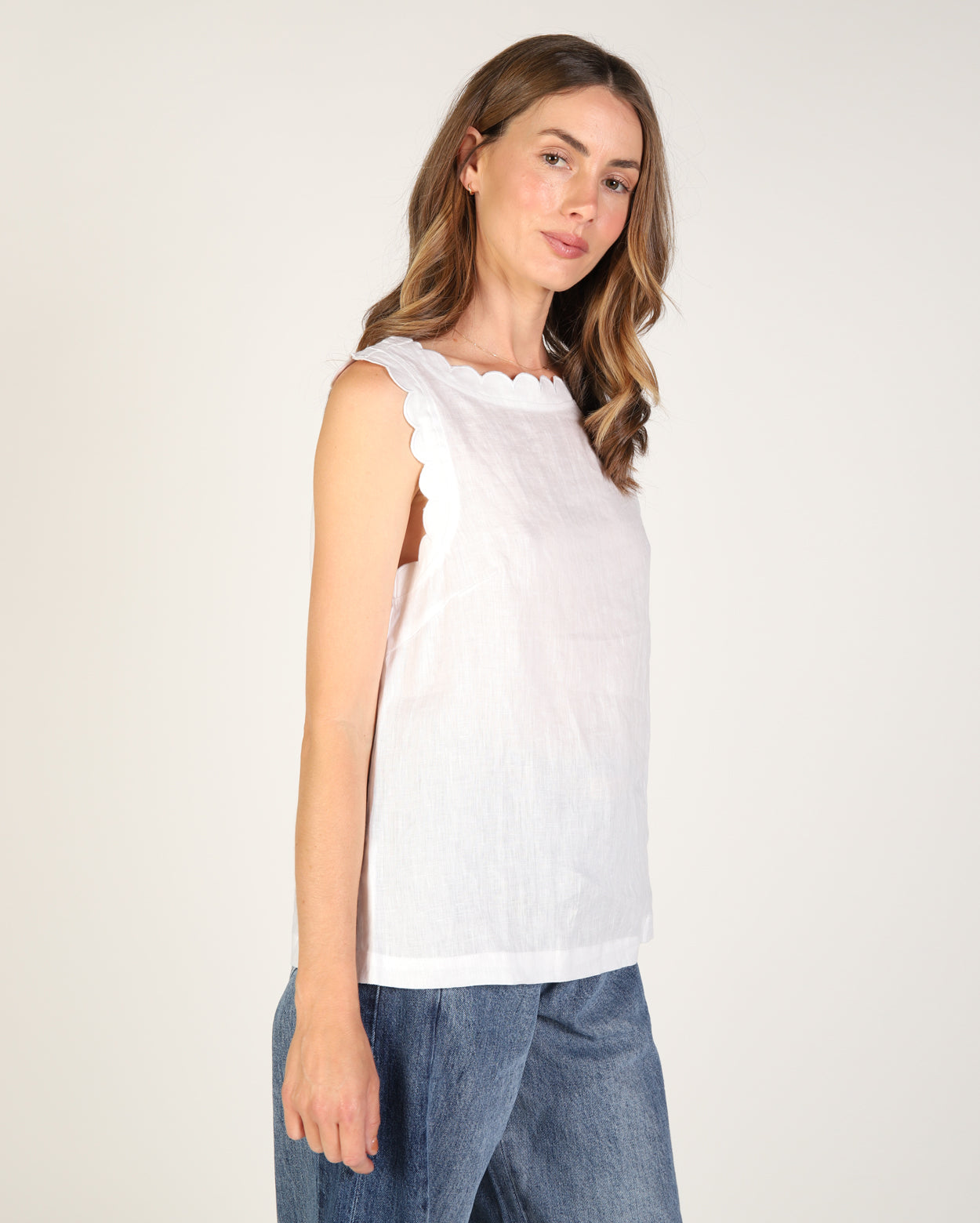 tq115_lanietank_picnic_whi_3_1764638086